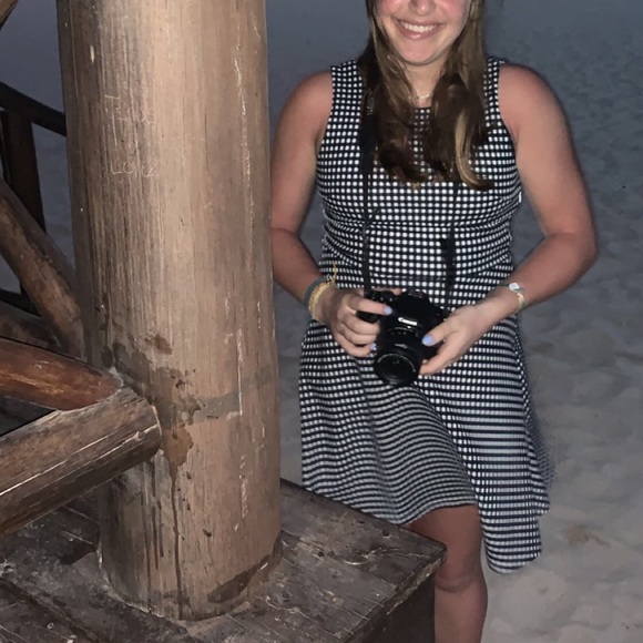 Checkered dress - Picture 3 of 3